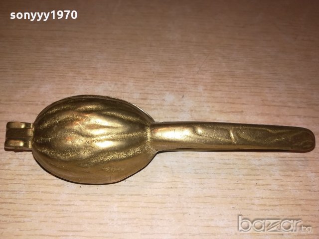 антика-масивна орехотрошачка-мед/месинг-17х5см-внос швеицария, снимка 9 - Колекции - 20476777