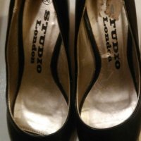 Дамски обувки на ток, снимка 1 - Други - 20864892