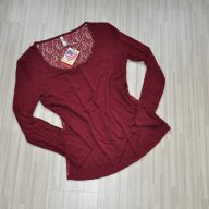 Червена блуза с дълъг ръкав, снимка 1 - Блузи с дълъг ръкав и пуловери - 17221602