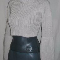 Къс пуловер или топ с оригинални ръкави, снимка 1 - Блузи с дълъг ръкав и пуловери - 16561415