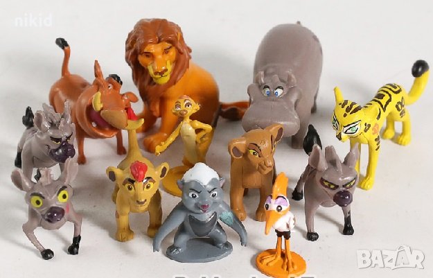 Цар Лъв 12 бр малки пластмасови фигурки за игра и декорация на торта топери украса, снимка 1
