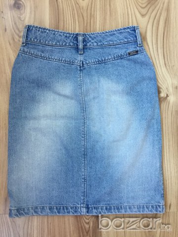 Дамска дънкова пола RIFLE оригинал, size 26 (XS,S), 100%памук, св. синя, НОВА, снимка 6 - Поли - 17753809