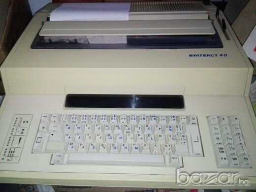 Електронна пишеща машина Бултекс 40