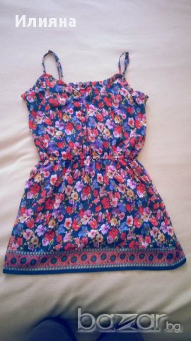 Рокля на Страдивариус, снимка 2 - Рокли - 14879909