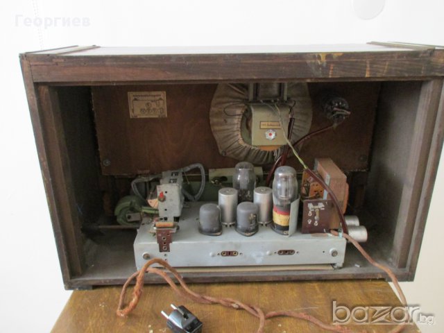 Ретро,Старо лампово радио модел 1954/55 г Olympiq 542 WM, снимка 10 - Антикварни и старинни предмети - 14339177