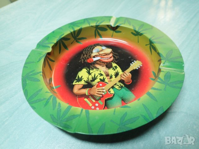 " Тропикана " - пепелник от метал