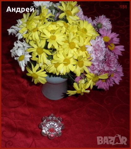 Красив кристален свещник,направен  във Франция