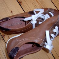 Дамски спортни обувки номер 37 , снимка 2 - Маратонки - 15982549