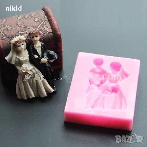 Булка и Младоженец с шапка в ръка сватба силиконов молд форма за фондан шоколад декор торта гипс, снимка 1