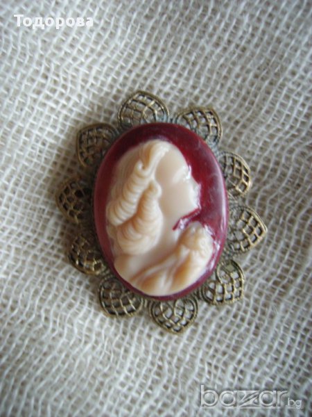 Камея-брошка, снимка 1