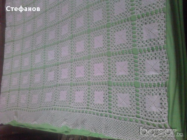 Покривало за легло-ръчно плетено на квадрати, снимка 6 - Покривки за легло - 15345952