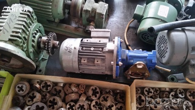 Редуктори и мотори, снимка 6 - Други машини и части - 20869199