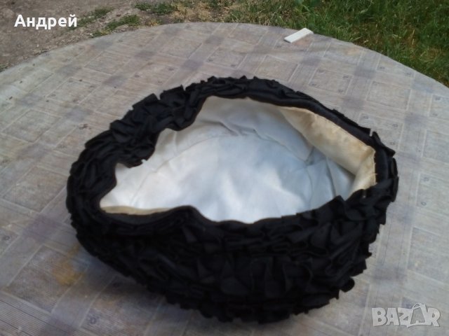 Стара дамска шапка, снимка 4 - Антикварни и старинни предмети - 21873592