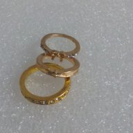 Комплект от три златисти пръстена /А-37/, снимка 1 - Пръстени - 15195092