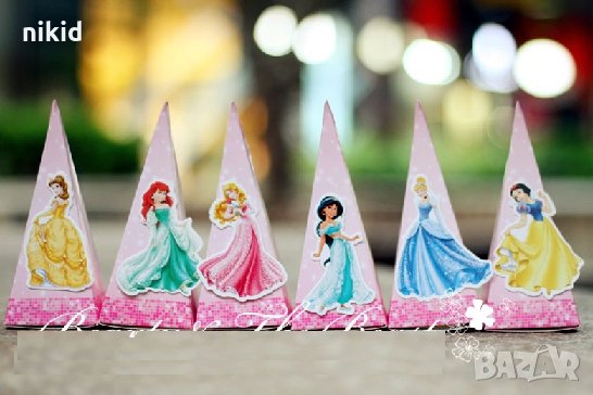 Принцеси 12 бр картонена торта кутия кутии за лакомства подаръци рожден ден парти картон, снимка 1