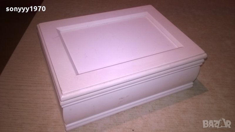 бяла кутия с място за снимка-20х15х7см-внос швеицария, снимка 1