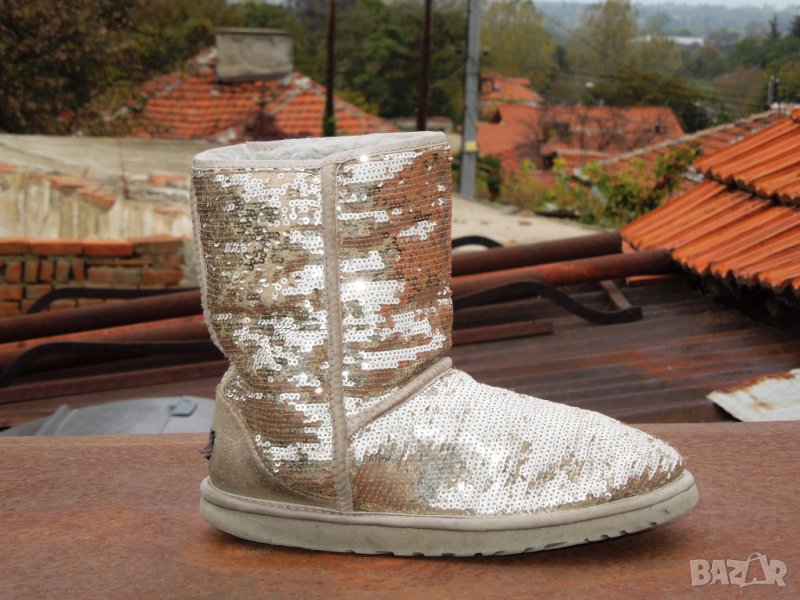 UGG Classic Short Sparkles -- номер 40, снимка 1