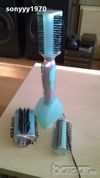 Ел четка за коса с зарядно и акумулатор с 3 приставки-от швеицария, снимка 1