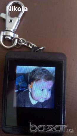 Дигитална фоторамка- ключодържател 1.5", снимка 1