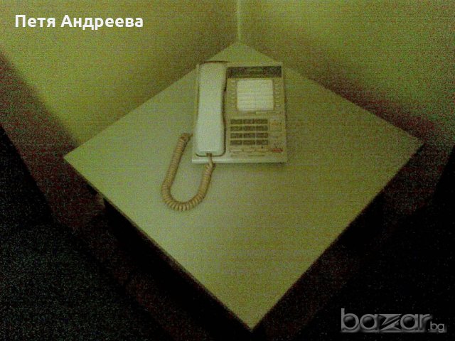 МАЛКА КВАДРАТНА МАСА