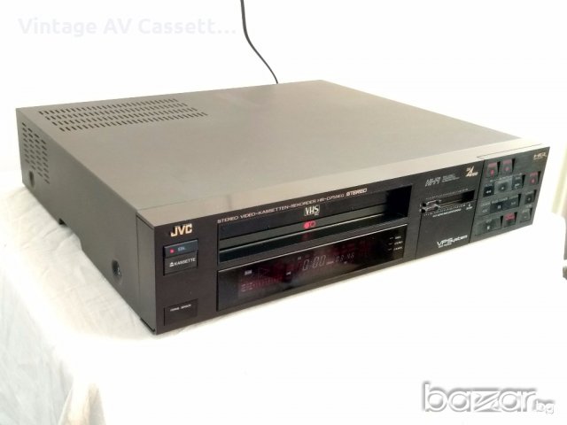 Продавам VHS Видеорекордер JVC HR-D755EG, снимка 1 - Плейъри, домашно кино, прожектори - 19319447