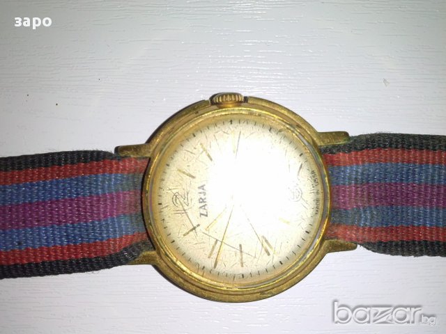 Часовник Заря, снимка 2 - Антикварни и старинни предмети - 13368804