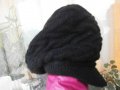 Нова дамска черна шапка с козирка, снимка 1 - Шапки - 12233141