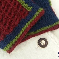 Плетени ръкавици ,,Зимни - сини с бордо горница и зелен контур", снимка 8 - Ръкавици - 24009581