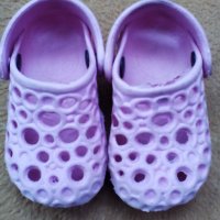 Бебешки чехлички, снимка 1 - Детски сандали и чехли - 21735082