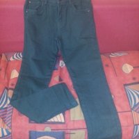тъмнозелен панталон Ла Редут слим модел размер 150, снимка 1 - Детски панталони и дънки - 19527483