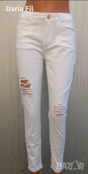 Бели накъсани дънки/панталон, снимка 1