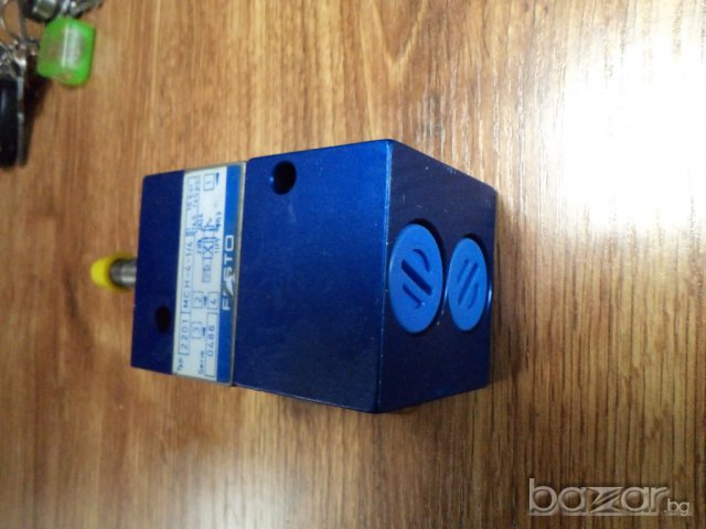 Пневматичен разпределител Festo, снимка 3 - Други машини и части - 7191960