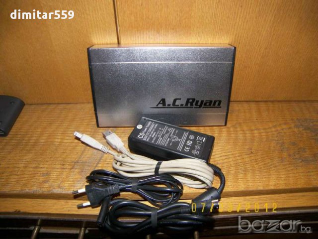  Хард диск външен с кутия и зарядно