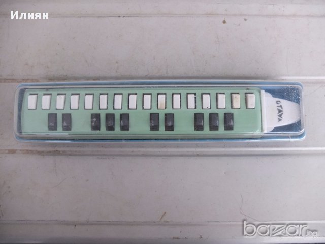 Продавам музикален инструмент