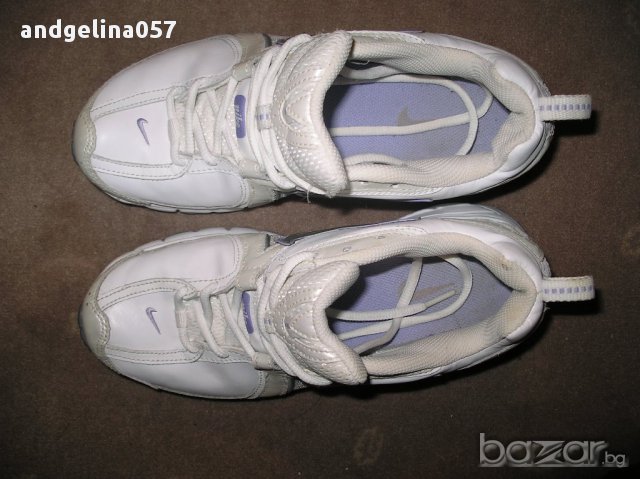 Оригинални маратонки Nike, снимка 2 - Маратонки - 10468664
