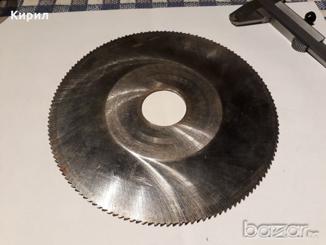 Циркуляр за метал