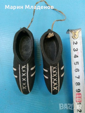 Стар сувенир за кола- калеври, снимка 1