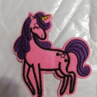 Розов Unicorn Пони Еднорог емблема апликация за дреха дрехи самозалепваща се