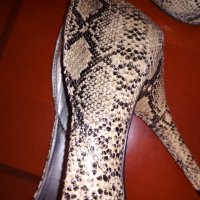 Змийски обувки, животински принт , снимка 3 - Дамски елегантни обувки - 23405132
