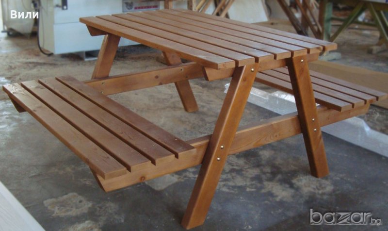 Дървена маса с пейки, снимка 1