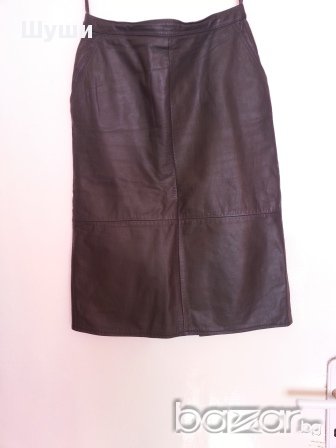 Много красива кожена пола