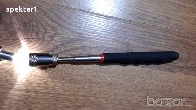 телескопична магнитна хващачка за изваждане на магнитни детаили от недостъпни места, снимка 1