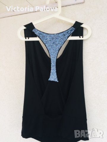 Идеален,много красив нестандартен потник BENETTON , снимка 5 - Потници - 25874848