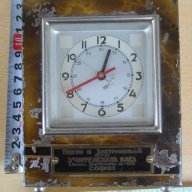 Часовник настолен касичка, снимка 1 - Други ценни предмети - 11832577