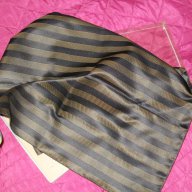 продавам актуални дамски шалове в подаръчни кутии, снимка 5 - Шапки - 14244678