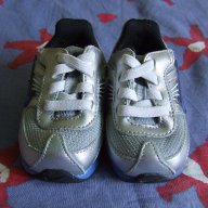 Nike Turbo 8, снимка 2 - Детски маратонки - 15550679