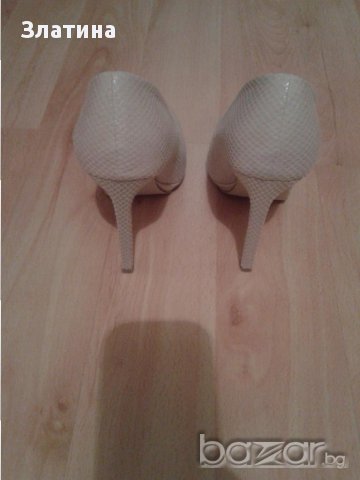 Обувки с ток, снимка 4 - Дамски обувки на ток - 12577623