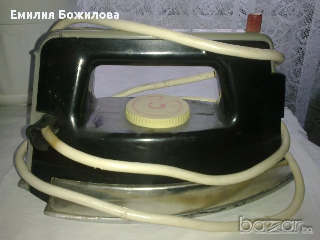 Продавам руска парна ютия - 1000вт., снимка 6 - Ютии - 8974390