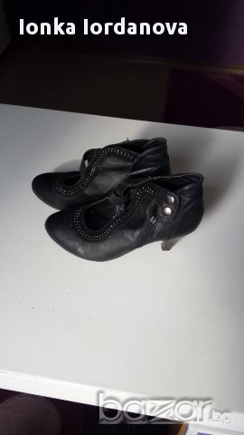 Черни обувки с украси, номер 38