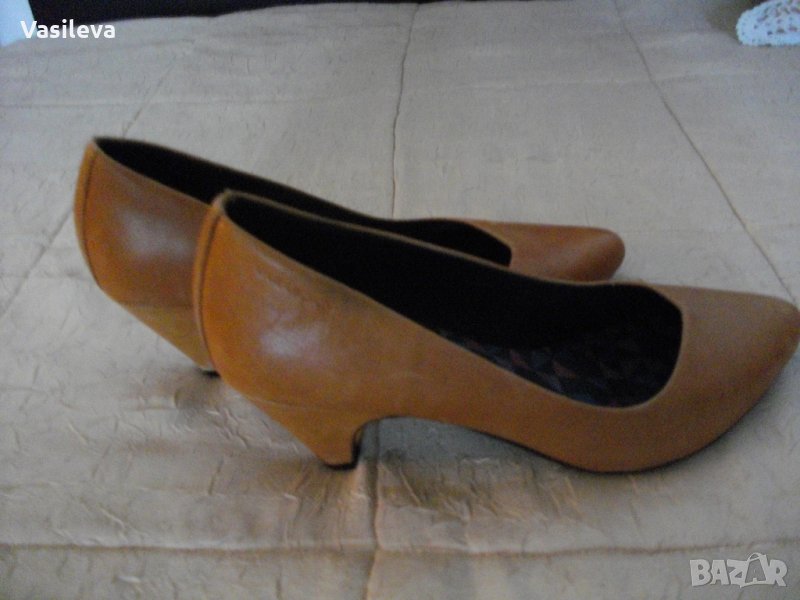 Елегантни бежеви обувки на висок ток от естествена кожа номер 38, снимка 1